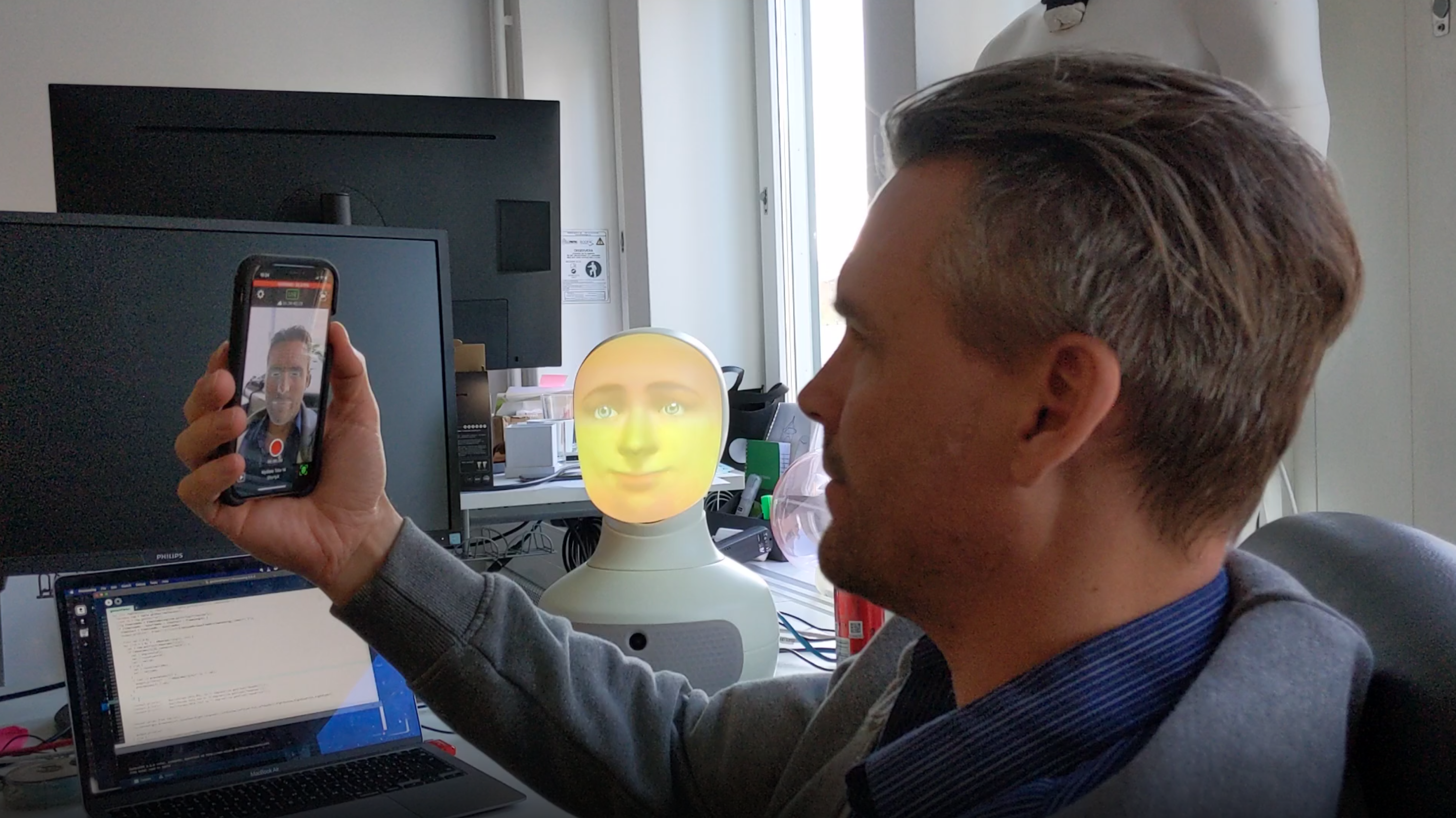 Express like nobody’s watching: Taking facial gestures to the next level