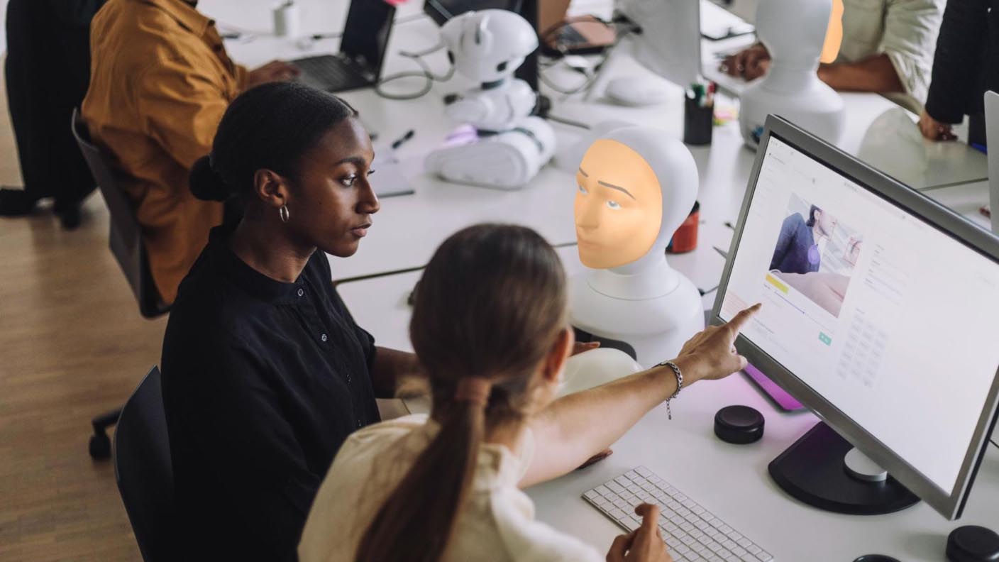 Are the latest developments in LLMs a game-changer for social robots?